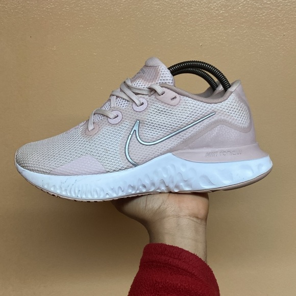 Nike Renew Run “Barely Rose” - Picture 4 of 17